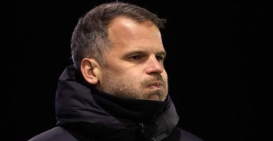 澳客足彩-麦克风背后的智慧与挑战 CBA与足球解说员实战技巧全方位剖析